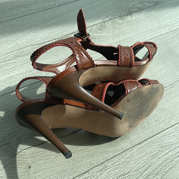 Manolo Blahnik sandals size 40 - fits like US size 9 - Picture 2 of 3